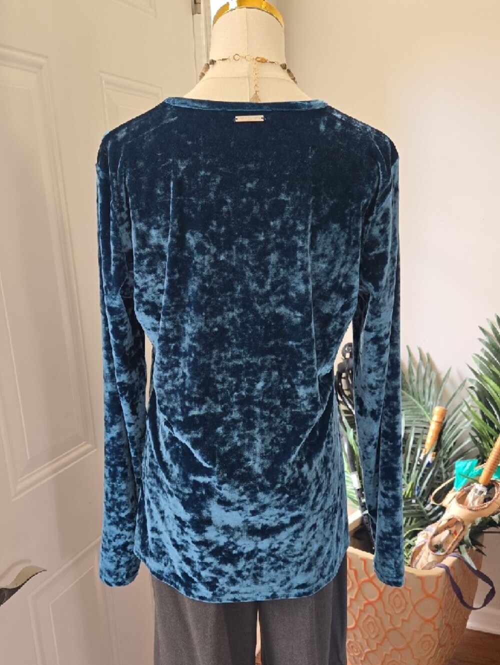 MICHAEL Michael Kors Crushed Velvet Long Sleeve Top - Teal Blue - Picture 4 of 5
